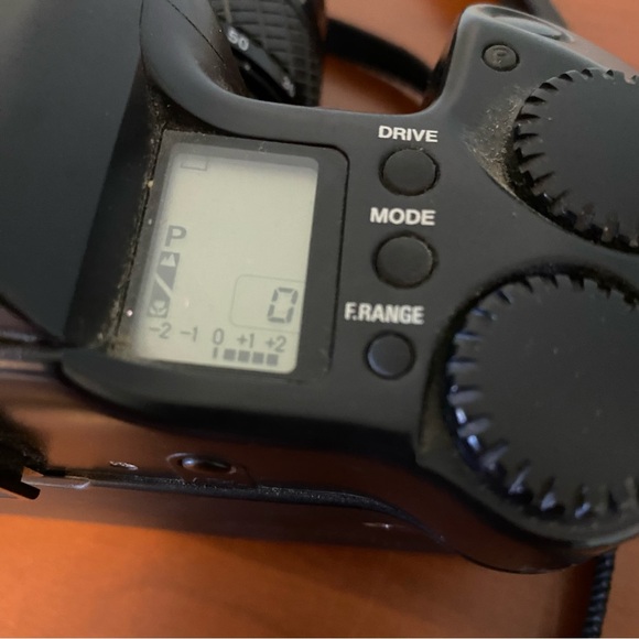 Yashica 300 Auto Focus Kyocera 35MM SLR FILM camera 28-70MM Zoom WORKING TESTED - Picture 6 of 7